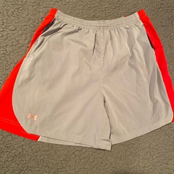 Under Armour Grey & Red Men’s Shorts Size X Large Basketball Shorts - Picture 3 of 10